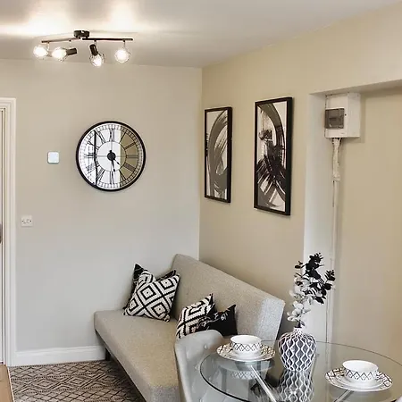 Reading'S Peaceful Gem Apartment Exterior photo