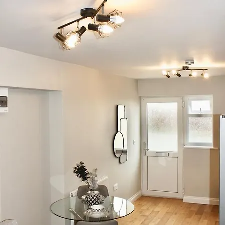Reading'S Peaceful Gem Apartment Exterior photo